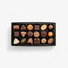 Praline Selection 18 pcs per box